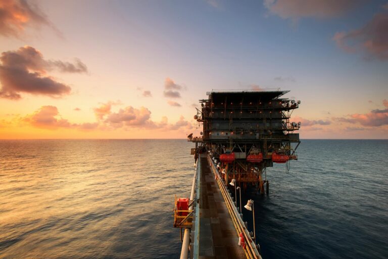 Petronet LNG Surprises With 23% Profit Jump — Dividends Flow as Demand Holds Steady